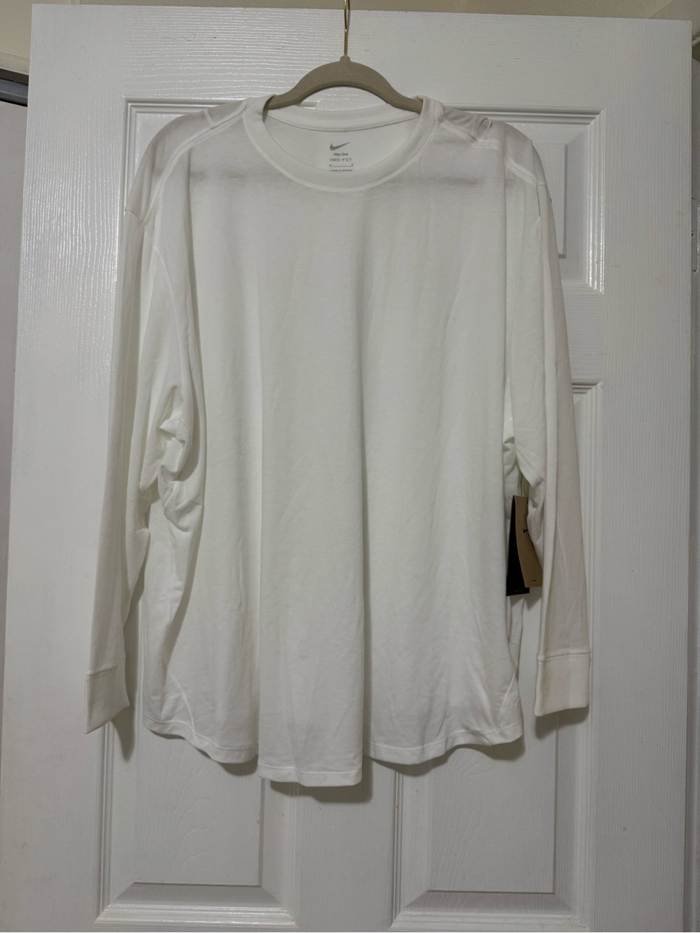NWT Nike Dri Fit Women’s Long Sleeve